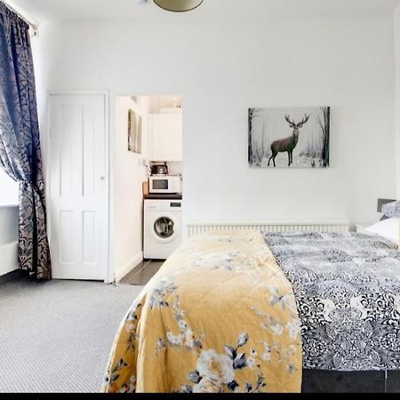 Hooton Apartment 1 Bed Kilnhurst エクステリア 写真