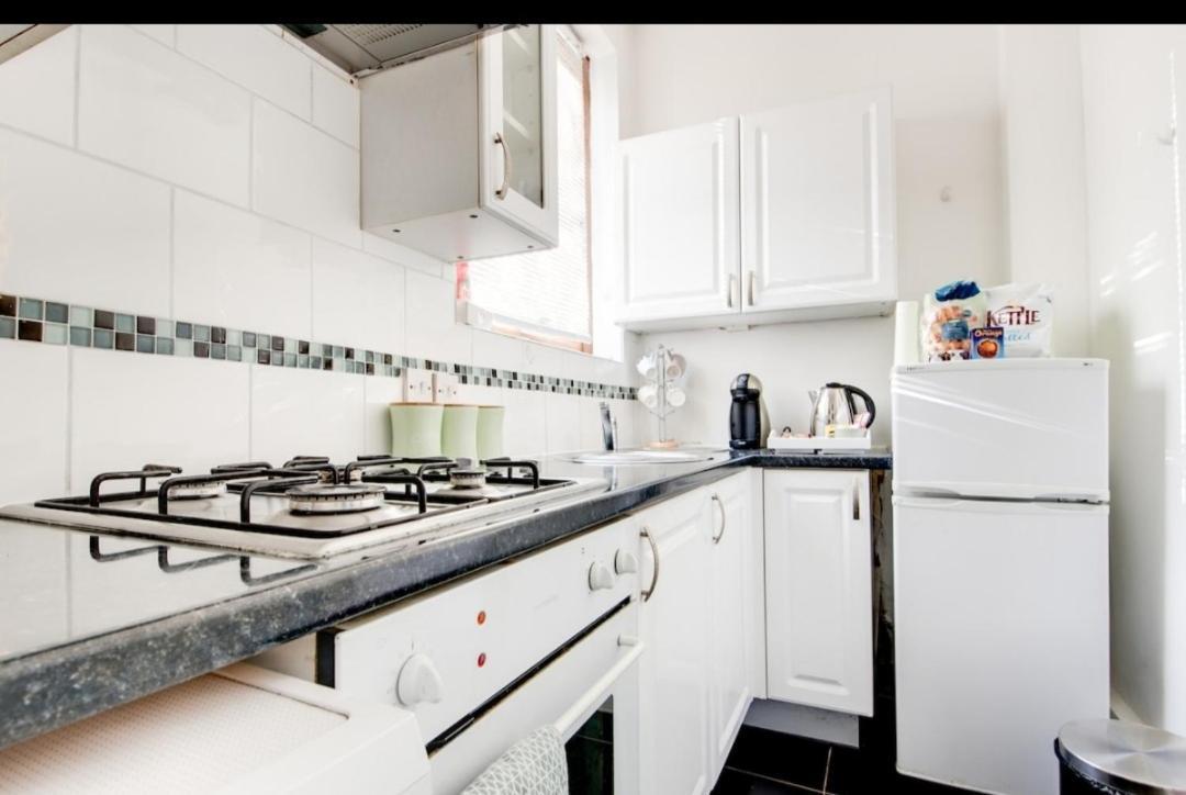 Hooton Apartment 1 Bed Kilnhurst エクステリア 写真